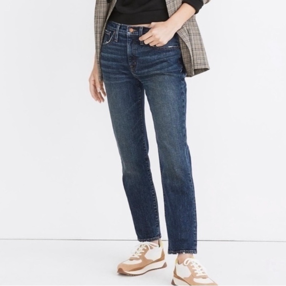 Madewell Tomboy Straight Jeans in Chaseley Wash Style #MB499 - Size 25